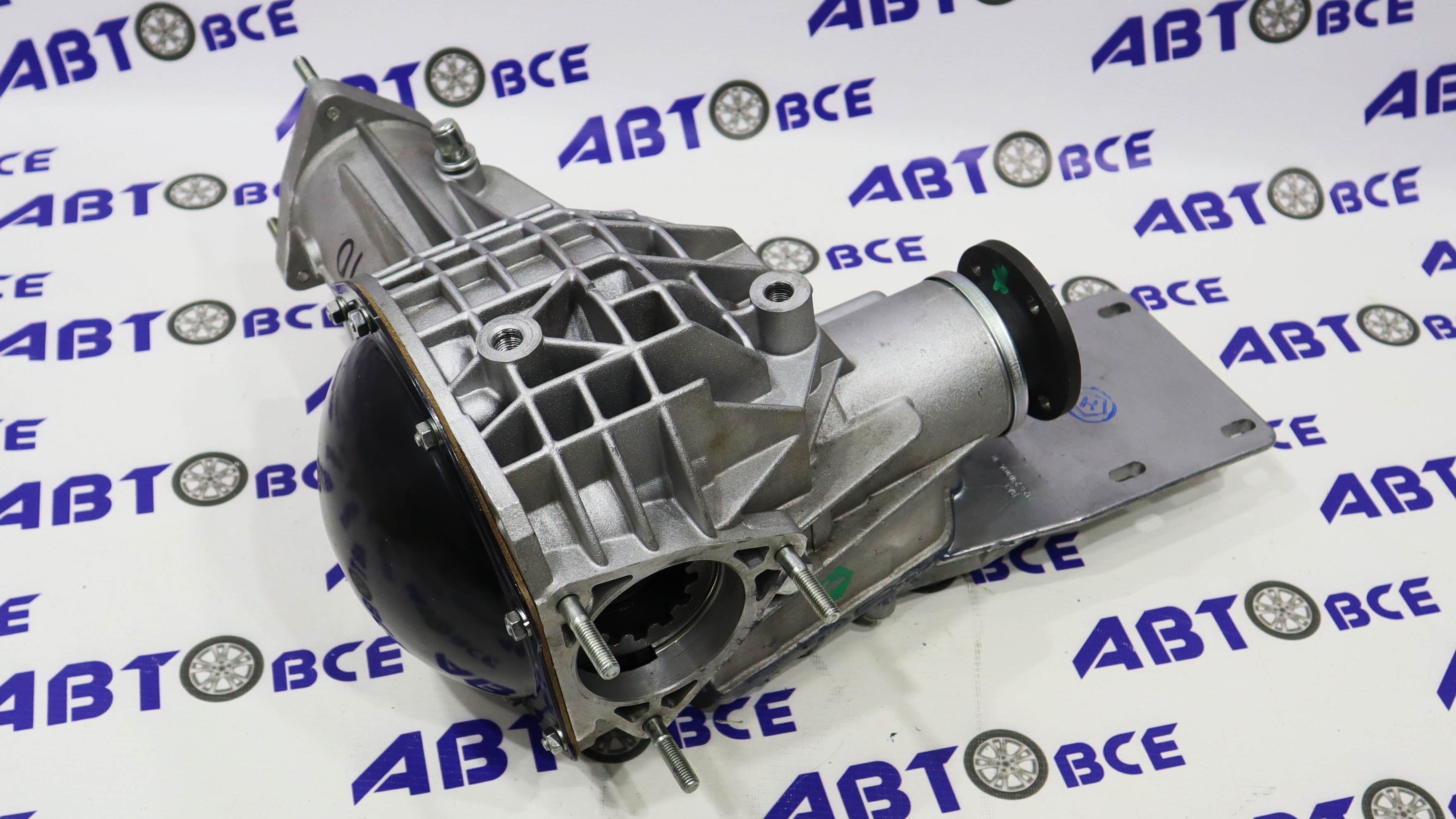 Редуктор переднего моста (мост передний) ВАЗ-2123 в сборе с парой 3.9, под шрус 24 шлица и блокировкой VAL RACING